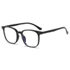 Nuevas gafas cuadradas estilo ins coreano para hombre, estilo moderno y artístico, monturas de gafas únicas con decoración de remaches de moda, lentes sin graduación