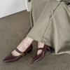 Elegantes Sapatos Mary Jane de Couro de Primeira Camada, Coleção Outono 2025, Salto Médio Robusto, Bico Fino, Couro Genuíno, Tira Única, Sapatos Femininos