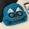 Bonito gorro de punto con orejas de gato para mujer, perfecto para otoño e invierno, te mantiene abrigada y hace que tu cara se vea más pequeña. Presenta ojos de gato de dibujos animados y orejeras