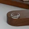 Anillo Abierto Personalizado para Mujer con Baño de Oro Real e Incrustaciones de Circonita, Diseño de Nicho Estilo Geométrico, Anillo Minimalista para Dedo Índice