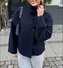 Cruz Europea 2026 Otoño/Invierno Nueva Ropa de Mujer Amazon Temperamento Elegante Cuello Alto Botón Manga Larga Abrigo de Lana