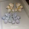 Brilhantes e Deslumbrantes~ Brincos de Tarraxa Flor com Zircônia Totalmente Cravejados 2026 Novos Brincos da Moda com Design Exquisito e Estilo Único