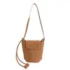 Bolsa Satchel Bucket Casual de Design Exclusivo para Mulheres 2025 Inverno Nova Bolsa de Ombro Transversal Versátil de Alta Qualidade