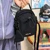 Bolsa ligera para botella de agua de exterior, cierre de cordón unisex, bolso de un solo hombro, para viajes casuales, senderismo, bolso cruzado, bolsillo para teléfono con bloques de color