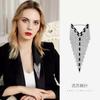 Broche de borla de diamantes con destellos europeos y americanos, ramillete de cristal de lujo para mujer, diseño de nicho ligero, accesorio para traje