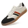 Zapatos de hombre transfronterizos, nuevos para primavera y otoño, cuero genuino, zapatillas de entrenamiento alemanas, zapatillas casuales para jóvenes, zapatos deportivos casuales para hombre, zapatos Forrest Gump para hombre