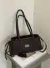 Bolso acolchado tipo Chanel para debajo del brazo, nuevo bolso baguette de alta gama vintage de moda otoño e invierno 2026, bolso de mano al hombro para mujer