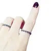 Anillo Retro Tailandés de Plata Negra con Margarita y Flor de Crisantemo Europea y Americana Chapado en Plata S925 Anillo de Cola
