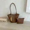 2026 Nova Bolsa Feminina de Ombro Único Alta Aparência Fashion Simples para o Dia a Dia Bolsa de Axila Grande Capacidade Casual Tecida Bolsa Feminina