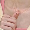 Collar Romántico de Flor de Cerezo para Mujer de Lujo Ligero Nicho Cristal Rosa Flor de Durazno Colgante Cadena Clavícula Nuevo Collar Cadena Versátil