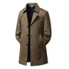 Nuevo Abrigo de Trinchera para Hombre Otoño/Invierno 2026, de Longitud Media, Cuello de Solapa, Moderno y Versátil, Abrigo de Estilo Británico