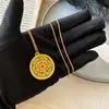 Collar de oro de color duradero, mismo estilo que la tienda de oro, cadena para suéter de estilo nacional, cadena de suéter de lujo ligero, accesorio de brújula versátil de alta gama, colgante