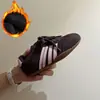 Zapatos de Felpa con Forro de Argán Estilo Coreano para Niños 2026 Nuevas Llegadas Otoño/Invierno Zapatos de Entrenamiento Alemanes para Niñas Zapatos de Tabla Versátiles con Estampado de Leopardo para Niños
