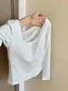 Camiseta Blanca de Manga Larga con Borde de Encaje 2024 Nueva para Mujer Otoño e Invierno Camisa Básica Top Corto Dulce y Atrevido