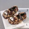 Outono/Inverno 2026 Novo Estilo Coreano Menina Sapatos de Inverno com Forro de Veludo Espesso e Pelo Sapatinhos de Princesa para Menina com Sola Macia e Superfície Macia Antiderrapantes