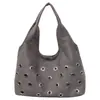 Bolso Cruzado de Remaches para Axila Bolso de Hombro Grande para Viajes Diarios Bolso de Mano Hueco Estilo Punk con Remaches Bolso Tipo Cubo Bolso de Mujer