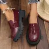 Mocasines gruesos transfronterizos para mujer de talla grande, zapatos pequeños de cuero estilo británico, nuevos zapatos de primavera y otoño de suela única, zapatos retro slip-on para mujer