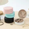 Stock Listo del Fabricante Al por Mayor y al por Menor Accesible Lujo Piel de PU Redondo Colgante de Joyería Pendientes Pendientes Anillo Caja de Almacenamiento