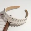 Diadema de Moda Europea y Americana con Personalidad de Remaches de Ala Ancha, Diadema de Cuero de PU Estilo Retro, Accesorio para el Cabello de Gama Alta para Mujeres