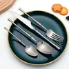Juego de cubiertos de acero inoxidable europeo y americano 304 grado alimenticio acabado mate engrosado para uso en el hogar y hotel, vajilla con diseño de cintura delgada
