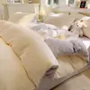 Conjunto Autêntico Espessado Leite Veludo Nu Quatro Peças Estilo Creme de Inverno Veludo de Bebê Lençóis de Cama Capa de Edredom Conjunto de Três Peças Veludo Coral