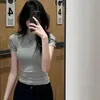 Camiseta Curta Rosa Estilo Hot Girl Minimalista Americano para Mulheres, Item Quente de Verão, Corte Justo, Simples e Versátil, Top que Marca a Cintura