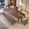 Novo conjunto de mesa de chá e cadeiras em estilo chinês de nogueira, apresentando estética da Dinastia Song, adequado para salas de estar e casas, com uma mesa de chá de madeira maciça de alta qualidade e uma cama Luo Han