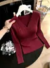 Suéter Minimalista de Punto Trenzado con Cuello en V Estilo Coreano para Mujer Otoño/Invierno Corto Ceñido a la Cintura Capa Estilo Suave Top de Manga Larga para Mujer