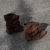 Primer Encuentro Ji Dong Qiu Estilo Nuevo Punta Oblicua Tacón Grueso Botas Vaqueras Occidentales Moda Slip-on Botas Apiladas Versátiles Botines Mujer