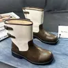 Botas de cano médio para mulheres com fivela de cinto color block estilo coreano, estilo britânico vintage, novas botas de ciclismo de nicho 2026, botas de salto médio com bico redondo