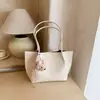 Bolsa Tote Verão 2026 Novo Estilo, Grande Capacidade, Cor Sólida da Moda, Bolsa de Ombro Elegante para o Dia a Dia, Bolsa de Braço Tendência