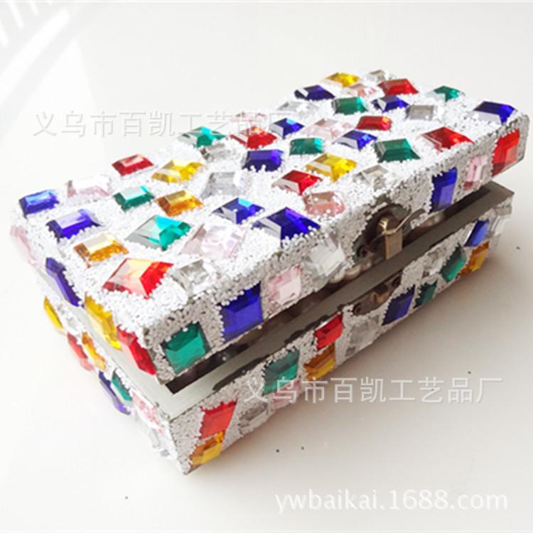 镶钻珠宝盒