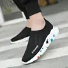 Nuevos calcetines, zapatos para mujer, primavera y verano, zapatos para caminar huecos, zapatos casuales de malla, zapatos de moda para perezosos, zapatillas huecas