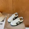Zapatillas de entrenamiento alemanas populares para mujer 2026 nuevas zapatillas blancas versátiles de verano zapatillas deportivas casuales zapatillas Forrest Gump ligeras de suela plana