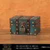 Caixa de Armazenamento de Madeira Maciça Vintage com Desgastes e Rebites, Organizador de Joias e Pulseiras, Organizador de Itens Diversos, Caixa de Madeira Decorativa para Armazenamento de Mesa