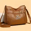 Bolsa feminina prática com múltiplos bolsos, textura de couro macio, bolsa de ombro, grande capacidade, bolsa do dia a dia para mães, bolsa transversal