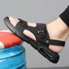 Sandalias para Hombre 2025 Nuevas de Verano Antideslizantes Estilo Papá Casual para Exterior Zapatos de Playa Transpirables Suela Suave Sandalias Antideslizantes de Doble Propósito