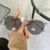 Nuevas Gafas Redondas de Alta Moda con Sensor Inteligente de Luz y Cambio de Color en Color Té Frío, Elegantes y Modernas, Se Pueden Personalizar con Lentes Graduados para Hombres y Mujeres