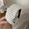 Acessórios de Cabelo para Primavera e Verão Novo Tecido de Bolinhas Faixa de Cabeça Borda Larga Topo Alto Crânio Artefato Retro Nicho Sensação de Alto Padrão Grampo de Cabelo Temperamento