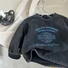 Nueva camiseta de manga larga, estilo fino para primavera y otoño, camiseta base con estampado vintage para niños y niñas, camiseta moderna de algodón puro lavada y desgastada para bebé