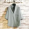 Camiseta de seda gelada com toque fresco, manga curta para homens, nova para o verão, estilo chinês, gola V, Hanfu fina, tamanho grande, solta, manga 3/4