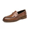 Sapatos Masculinos de Tamanho Grande Transfronteiriços Estilo Retrô Tendência Slip-on Mocassins Quatro Estações Novos Respiráveis Negócios Casuais Formais Couro