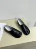 Zapatos de Tacón de Cerdo con Dedos Separados de Nuevo Estilo para Mujer, Nuevos Zapatos de Herradura Plateada Verano 2026, Zapatos Planos Bajos sin Cordones