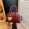 Bolsa de almohada de diseño de nicho de comercio exterior 2026 Otoño e Invierno Nuevo estilo Bolso de hombro Elegante Versátil Bolso cruzado Moderno Bolso pequeño