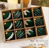 Bola de Navidad popular, Bola decorativa para árbol de Navidad, Bola pintada de Navidad, Adorno colgante DIY de perla rojo oscuro flocado, Decoración de escena