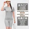 Camiseta Personalizada para Esportes de Corrida ao Ar Livre Fitness Conjunto de Roupa para Treinamento de Pilates Roupas de Yoga de Secagem Rápida Manga Curta Feminino