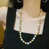 Collar de Cadena para Clavícula Cadena de Suéter con Hojas de Arce de Colores de Lujo de 10 mm Perlas de Cristal Artificiales Maillard
