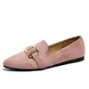 Zapatos slip-on de gamuza de punta fina, talla grande, modelo nuevo otoño 2026, con cadena metálica, zapatos casuales para mujer de comercio exterior transfronterizo