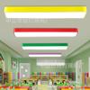 Corredor de Sala de Aula de Jardim de Infância Tira de Luz Playground Infantil Luz de Teto Colorida Moderna Simples Lustre para Sala de Dança