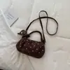 Bolso pequeño cuadrado de lunares plisado de estilo coreano para mujer, nuevo bolso de hombro casual de moda otoño 2026, bolso de mano cruzado